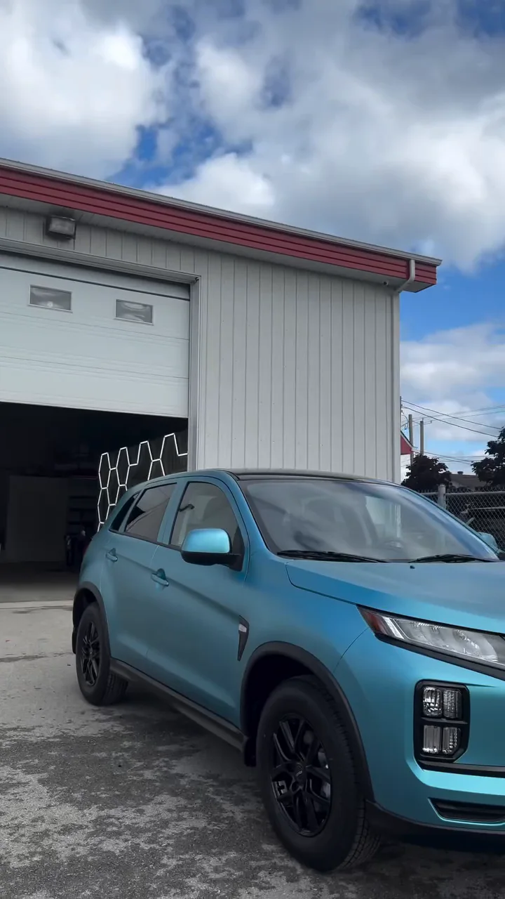 Mitsubishi RVR avec wrap KPMF Matte Palladian Blue